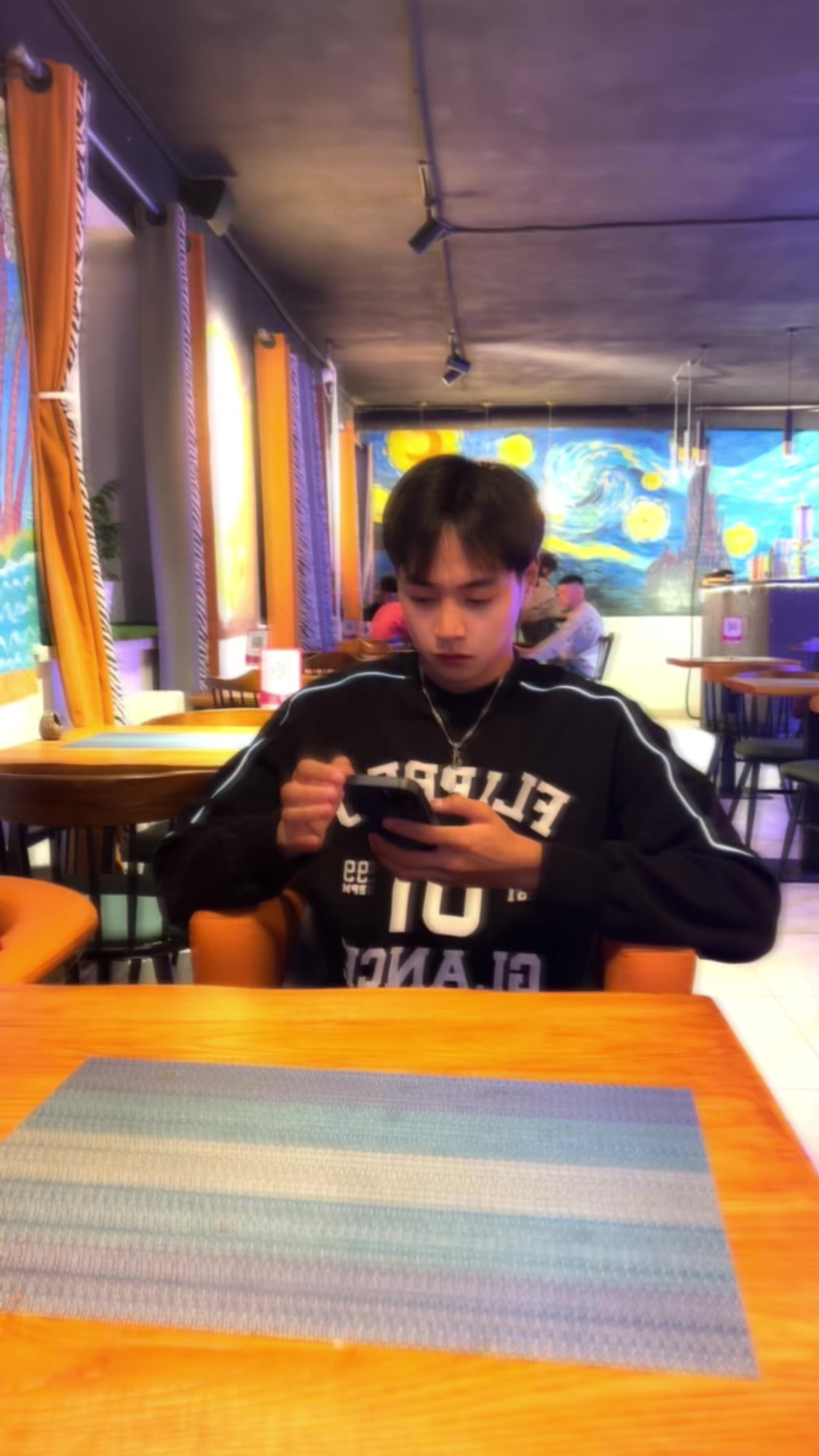 @PonYo&Vjee
