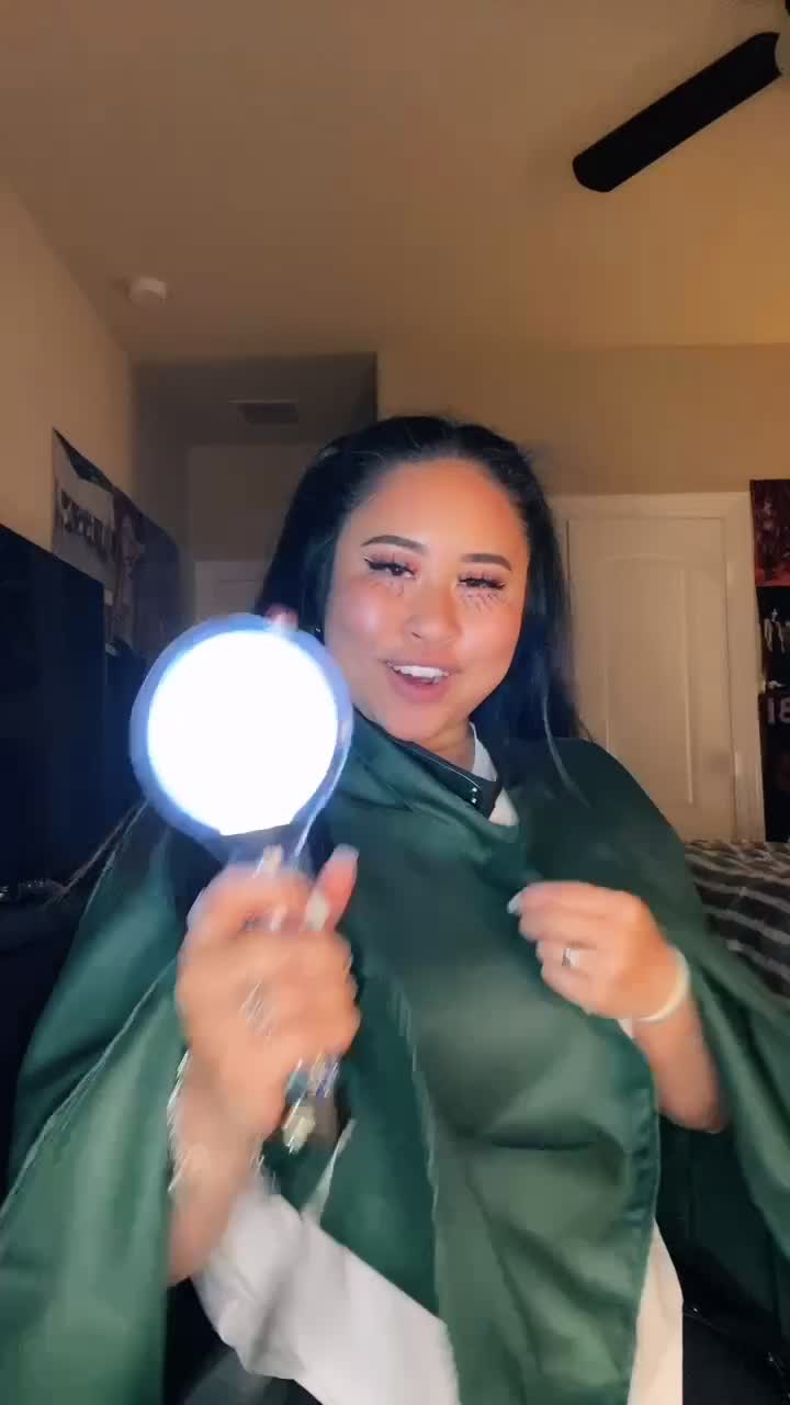 @kaelyncompechi