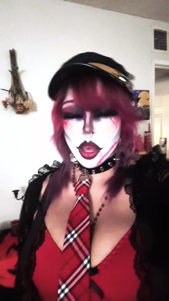 @vampiricbunny_