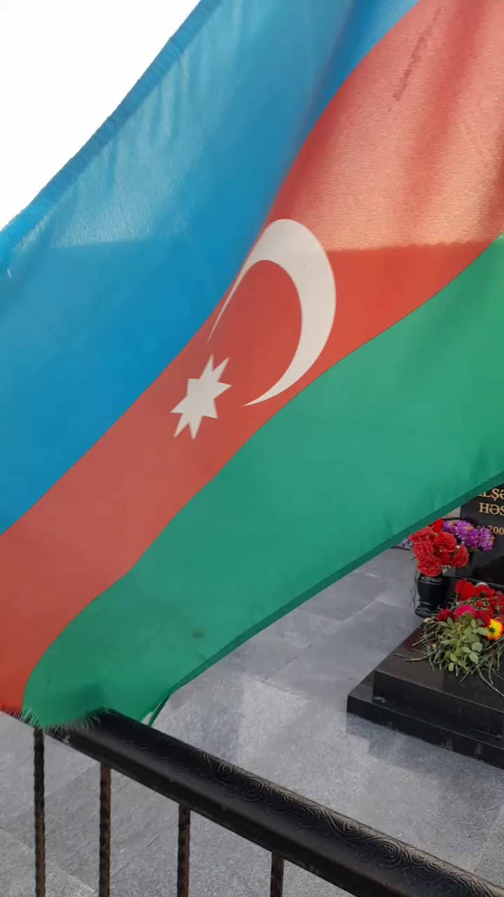 @Esmira Tağıyeva