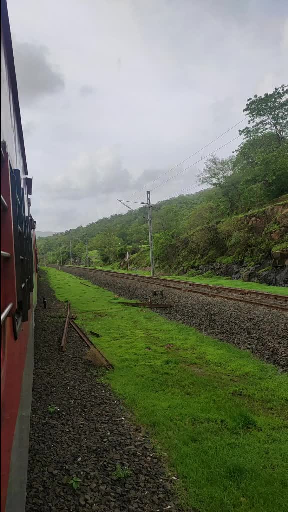 @call_me_karuvaya