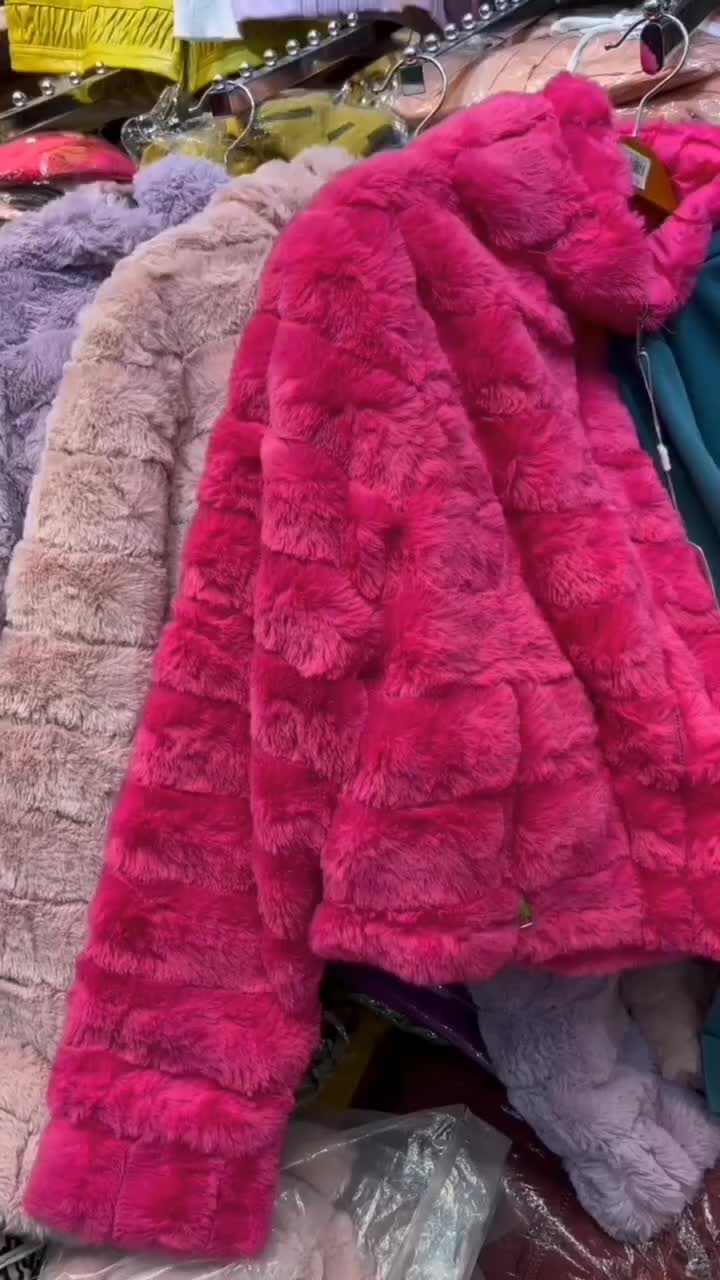 @DAILY OUTFIT CLOTHES 2022