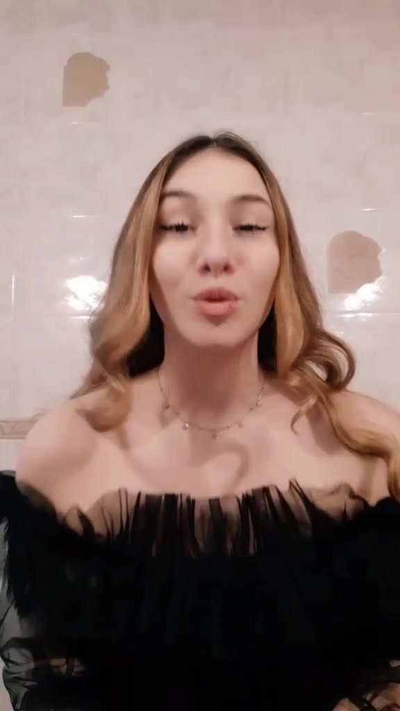 @consuelo__