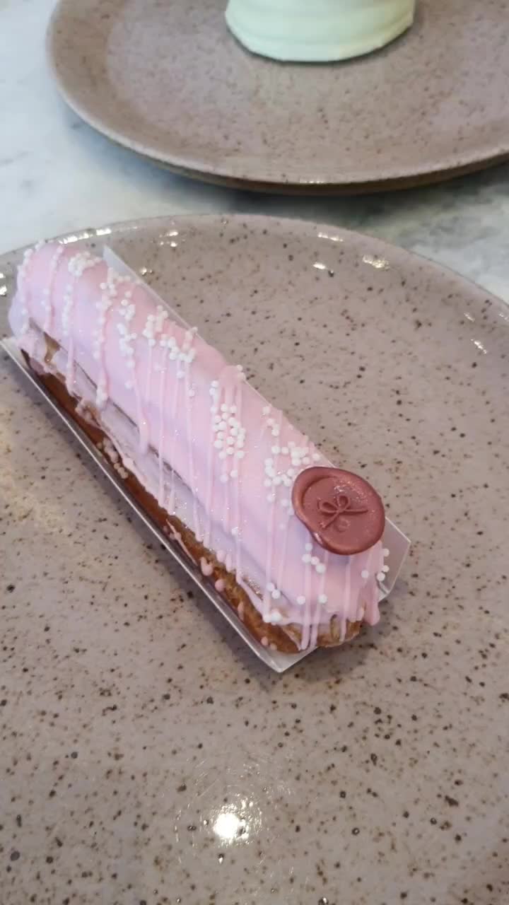 @Ale Kurokawa
