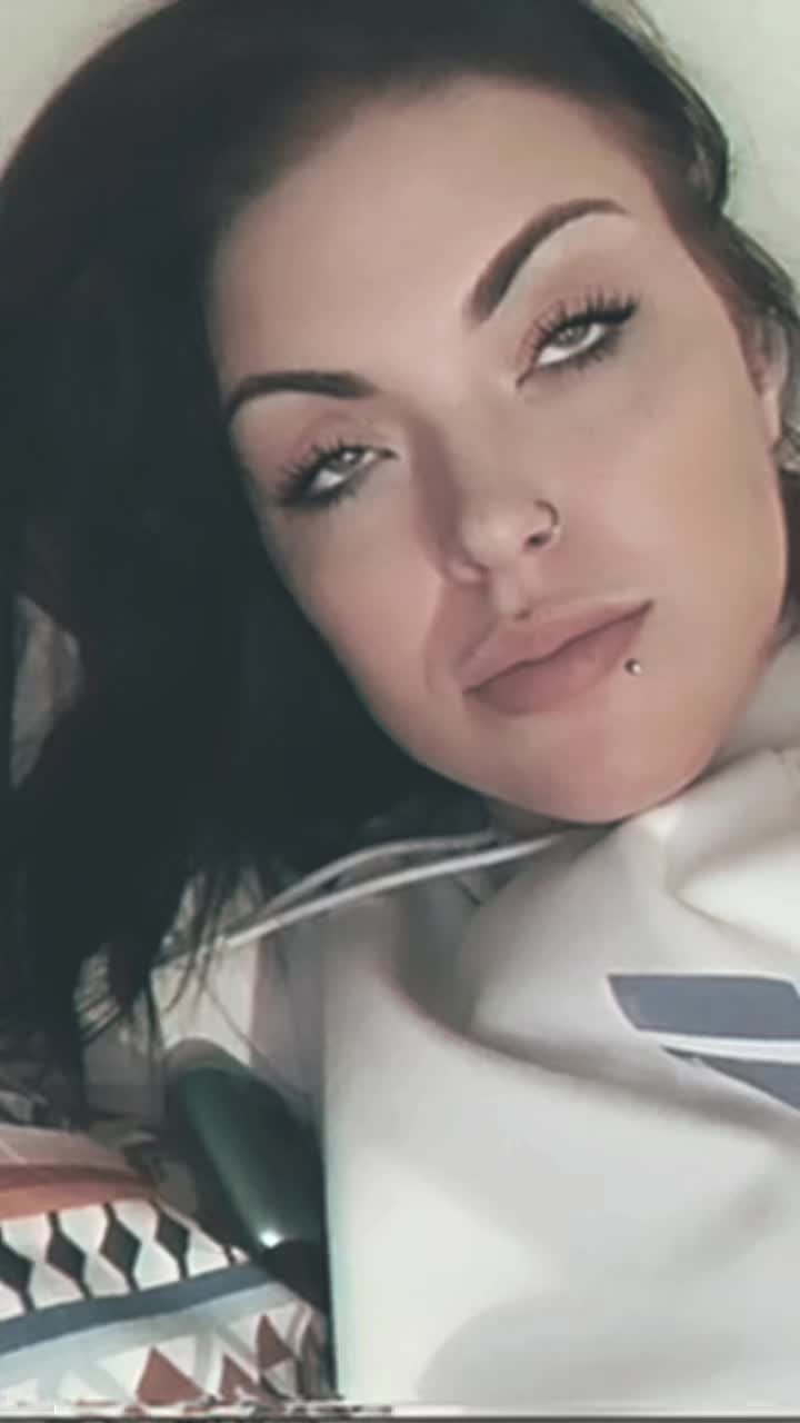 @E M I L Y