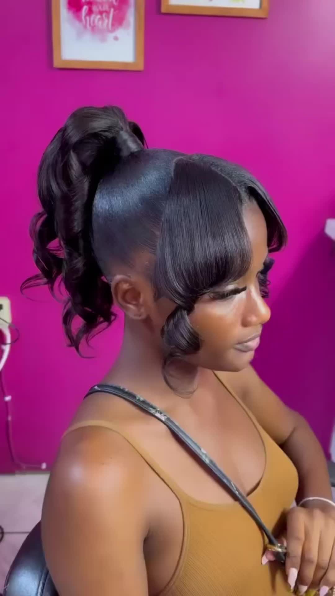 @PrettiiNeek🫶🏽