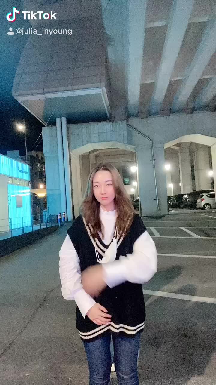 @줄리아_인영