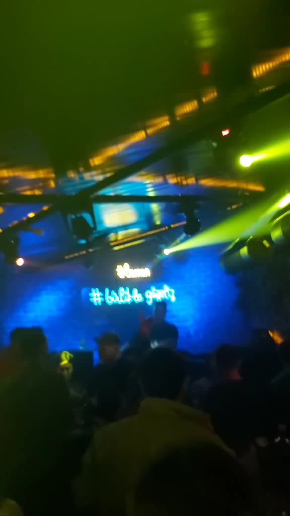 @Sezer Live