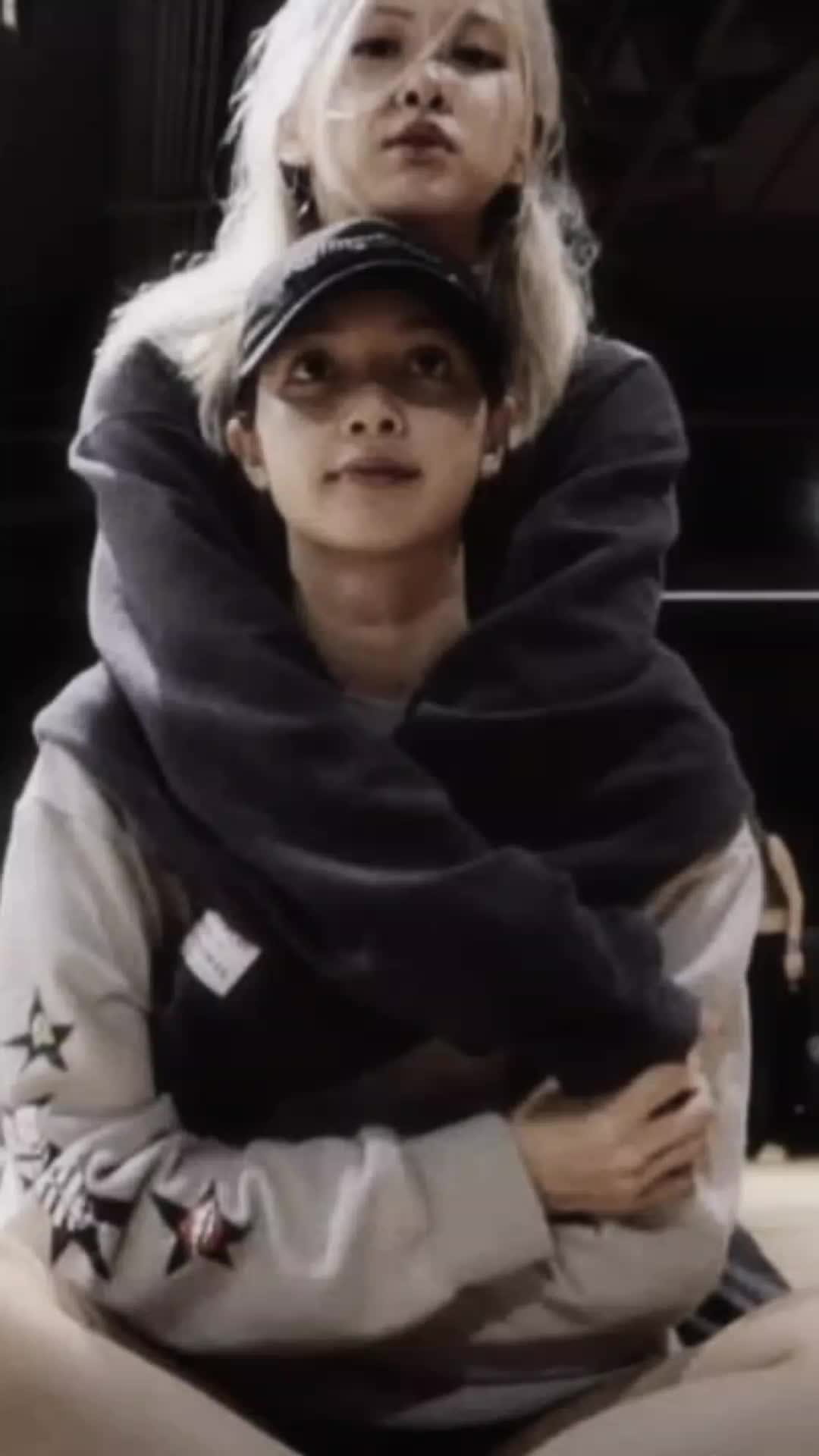@T🖤