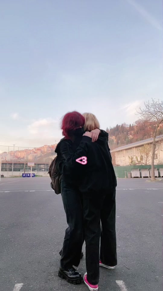 @<3