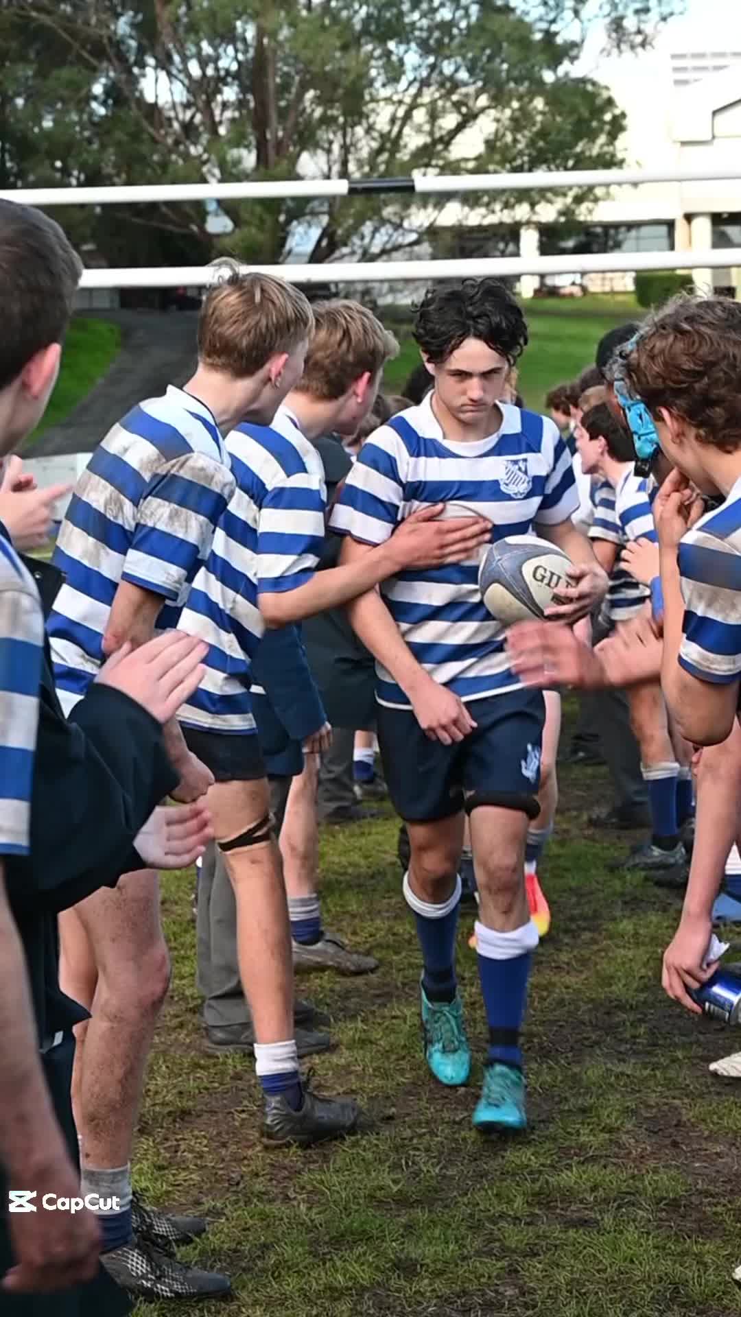 @16sviewfooty