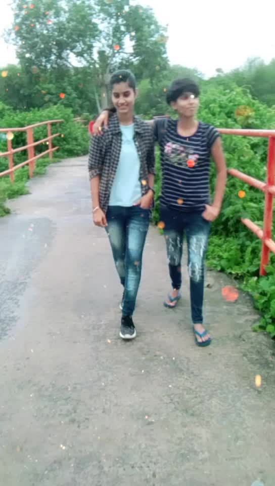 @Taniya Boss 😎