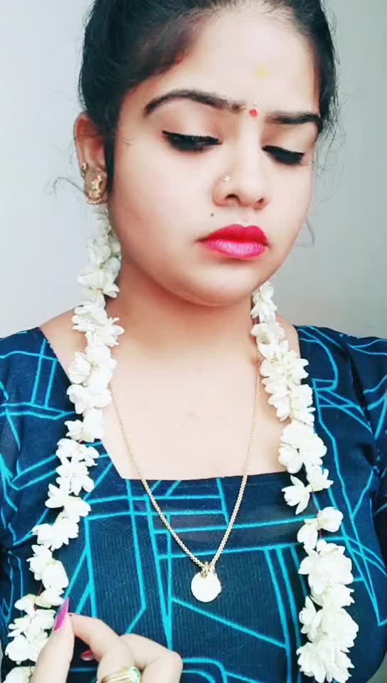 @👑 🖤NIHARIKA🖤 👑