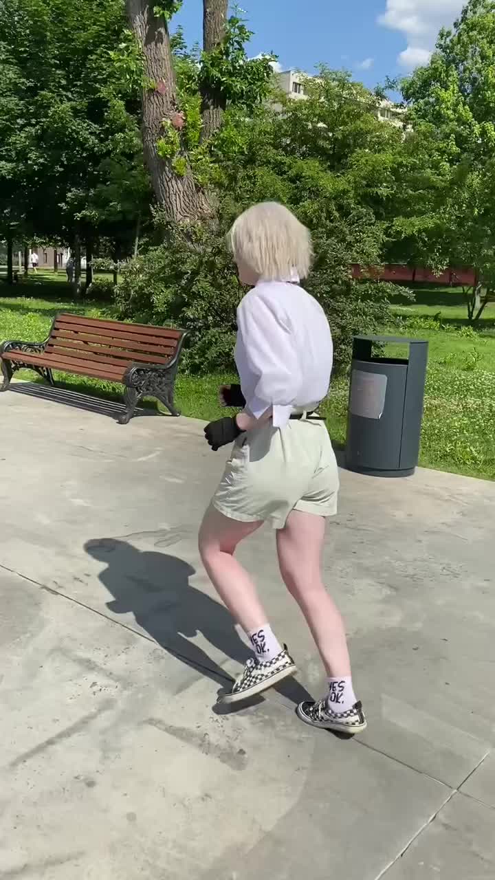 @Tomoko
