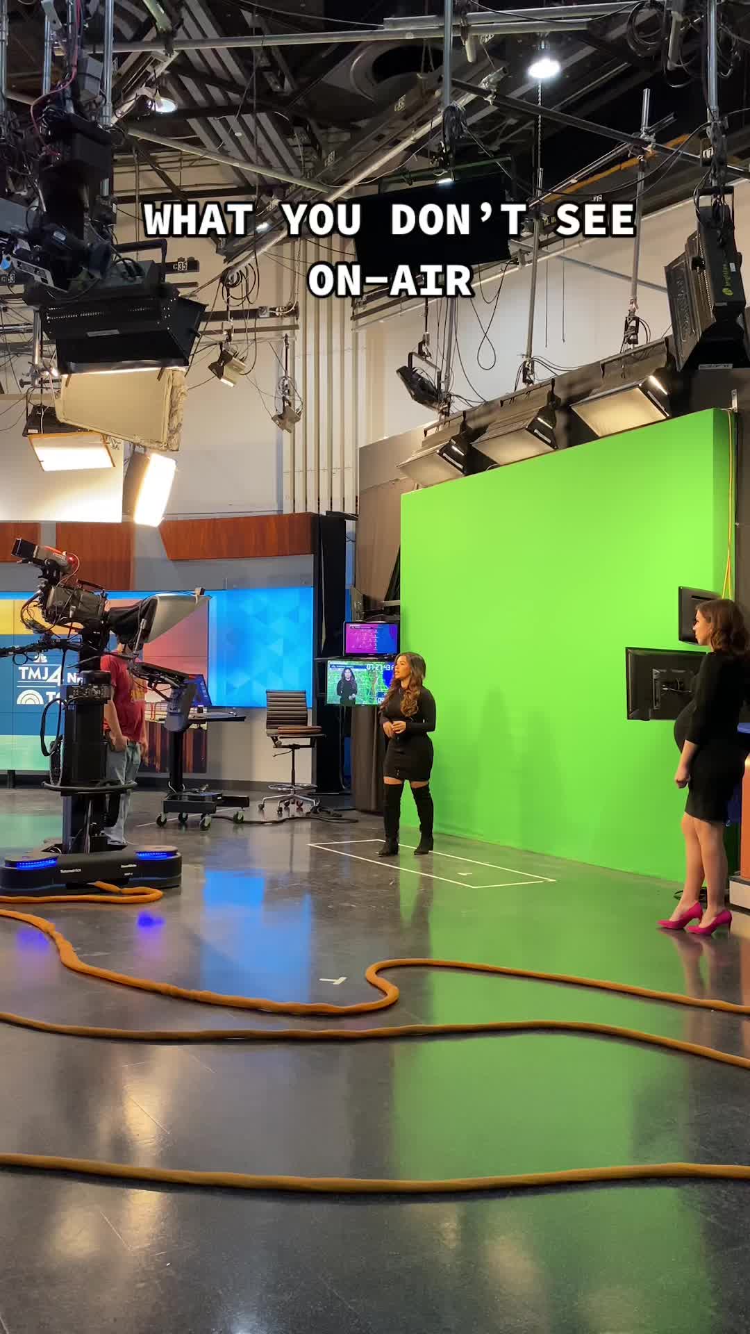 @ADRIANAMENDEZTV