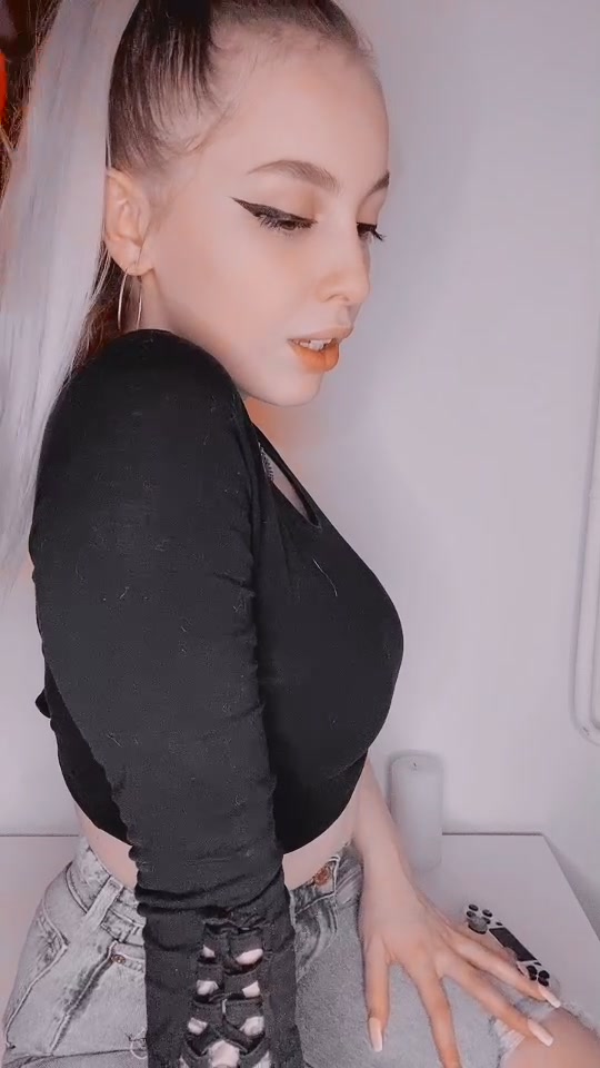 @viksaro