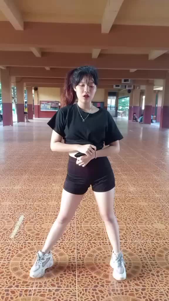 @Aoeyly.