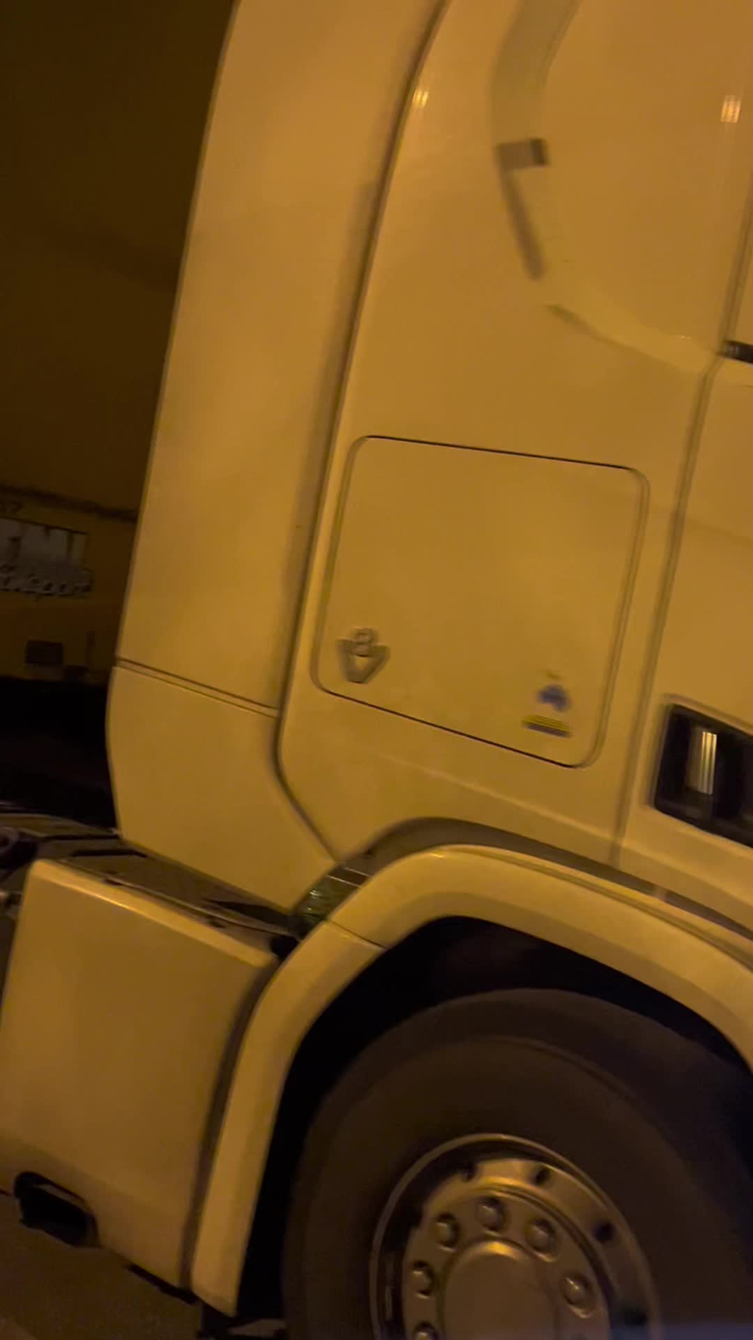 @D&euml;&euml;p Kamboj