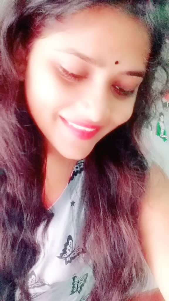 @Innocent_Girl_Lipi