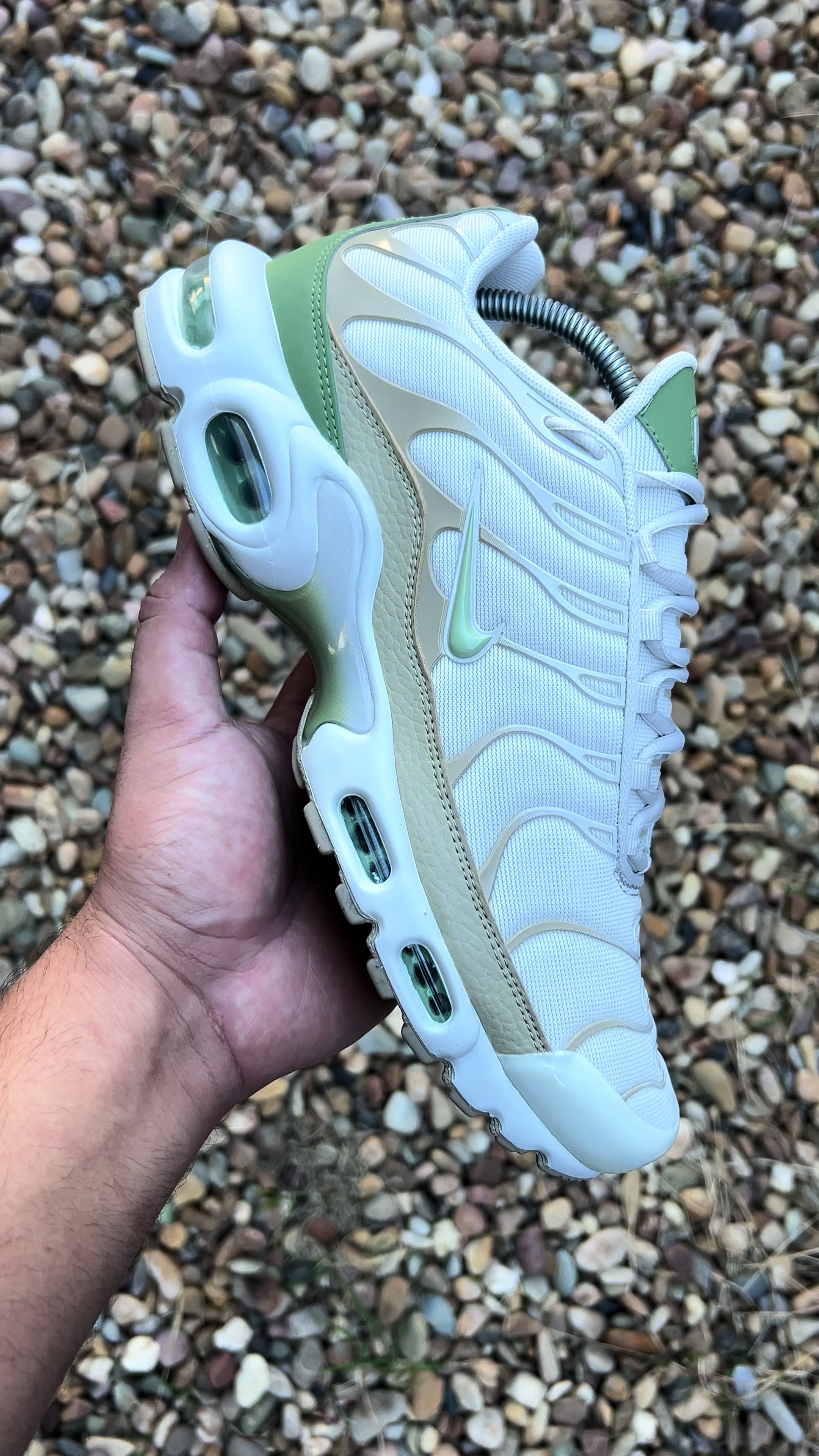 @Hillys.Kicks
