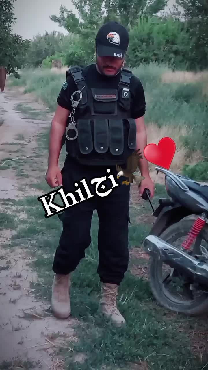 @𝘽𝙇𝘼𝘾𝙆 𝙀𝘼𝙂𝙇𝙀 🦅