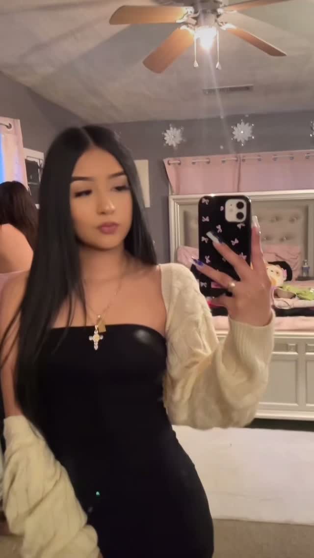 @𝐂 𝐀 𝐌 𝐈 𝐋 𝐀 ♕