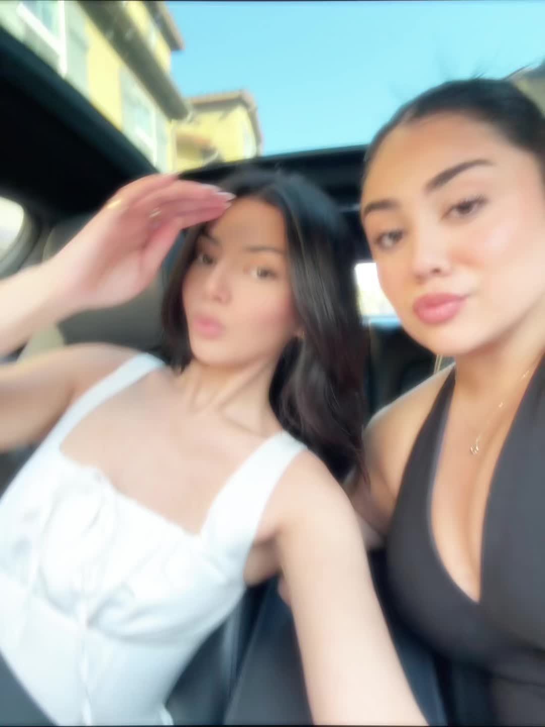 @Mel K