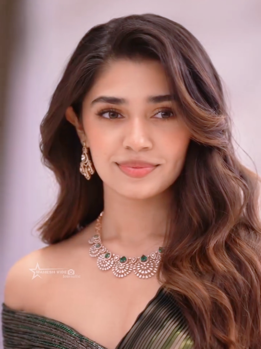 @BOLLYWOOD-GOSSIP