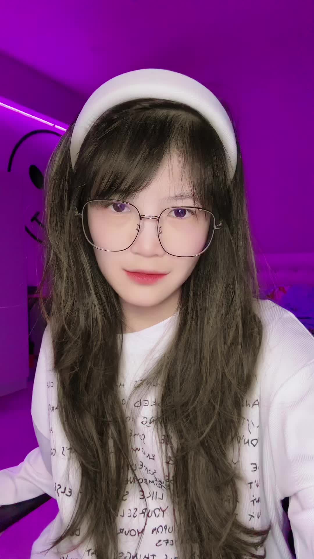 @WoradaSatphanich