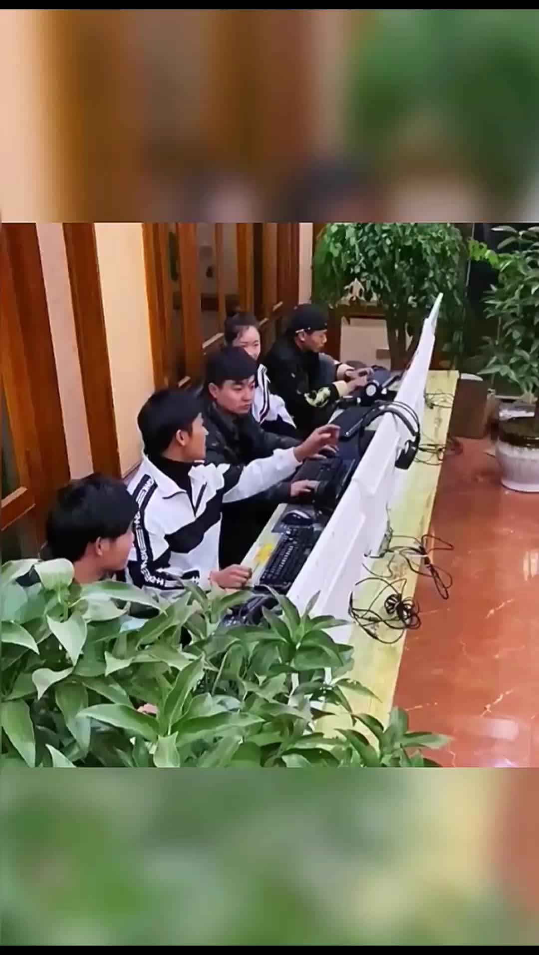 @3
