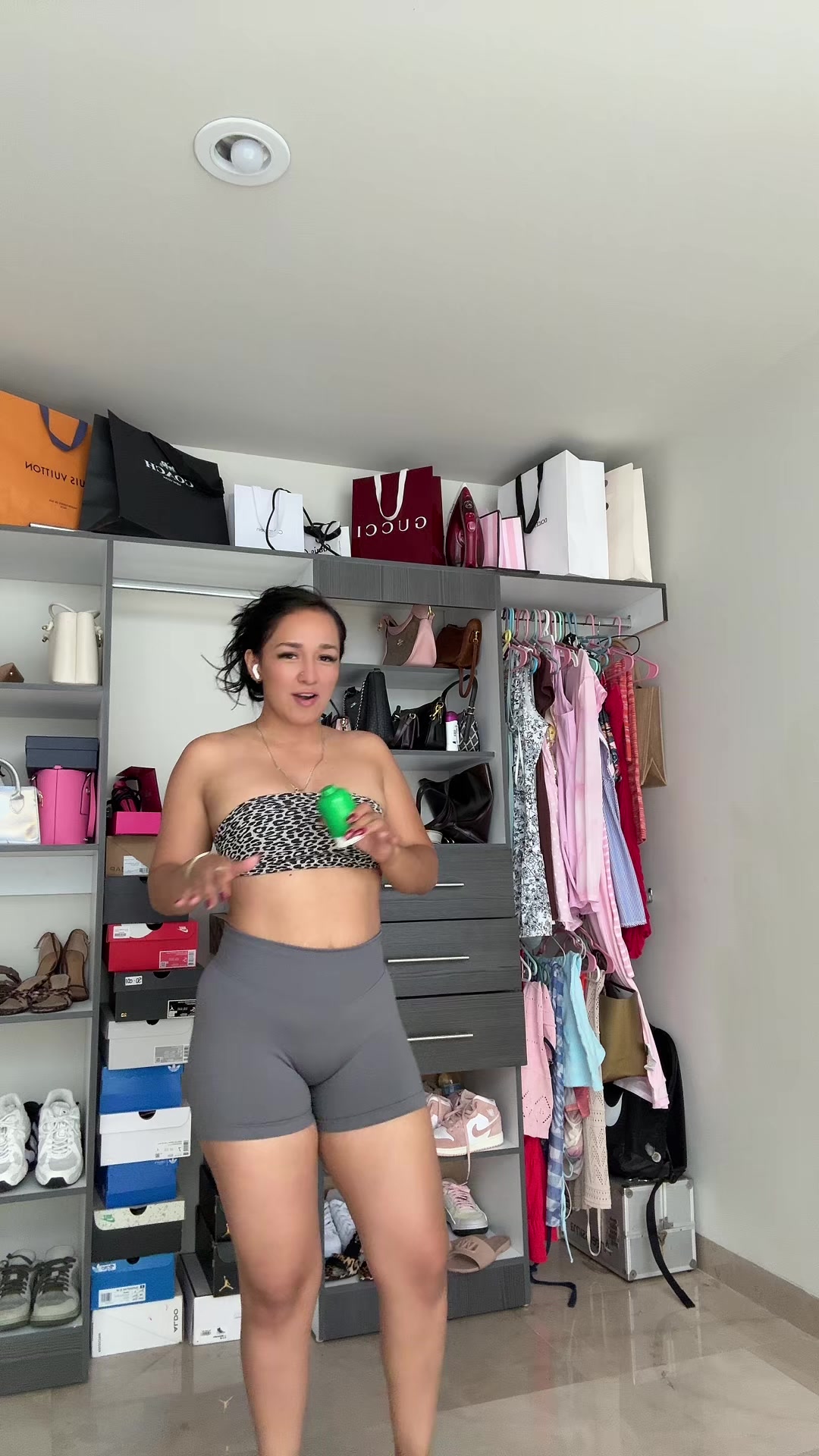 @MONY GONZÁLEZZ💗