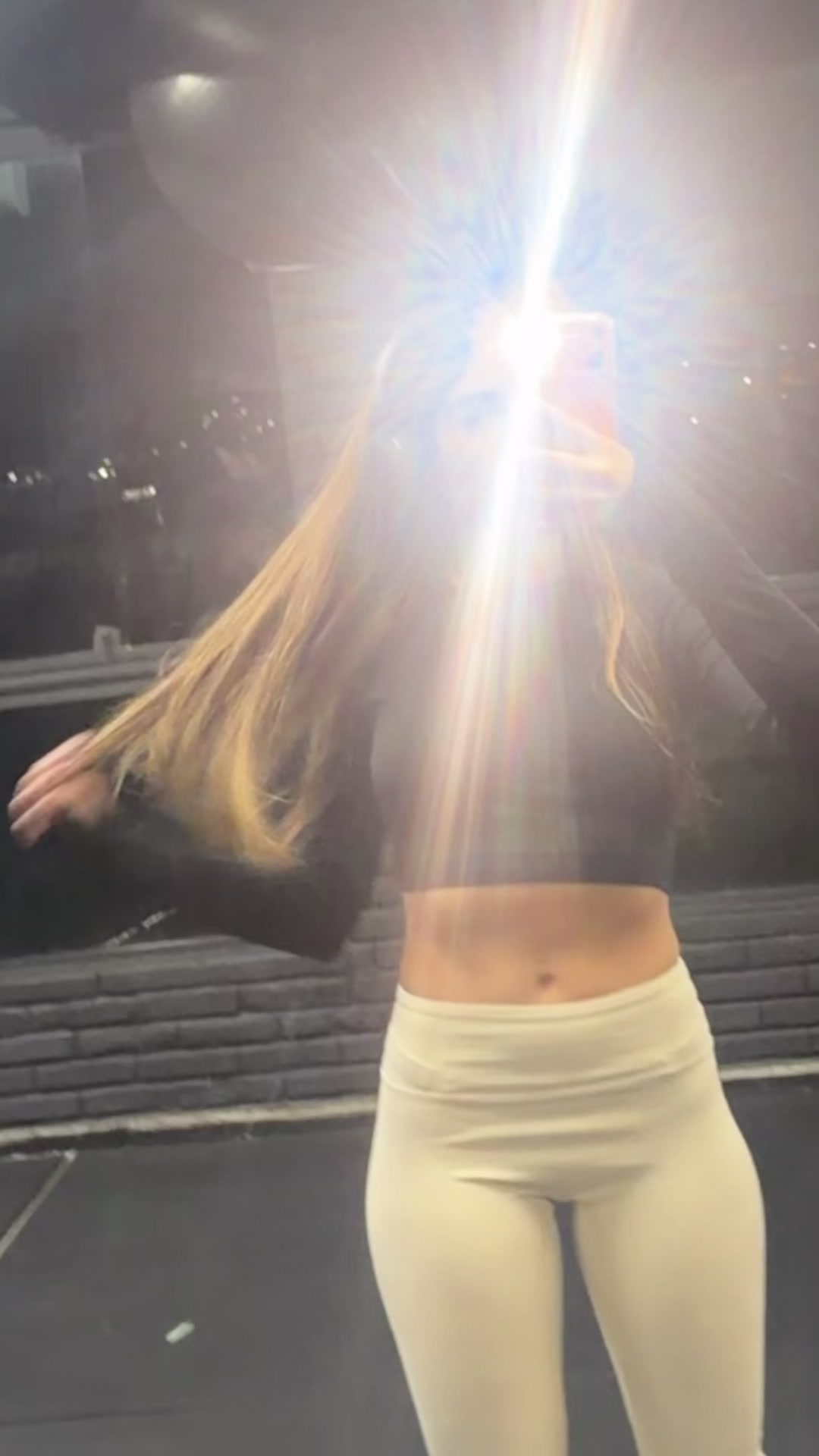 @Lo