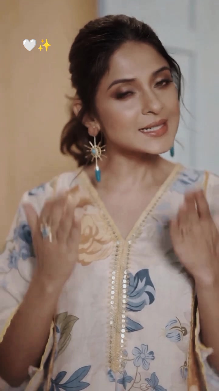 @Jennifer Winget