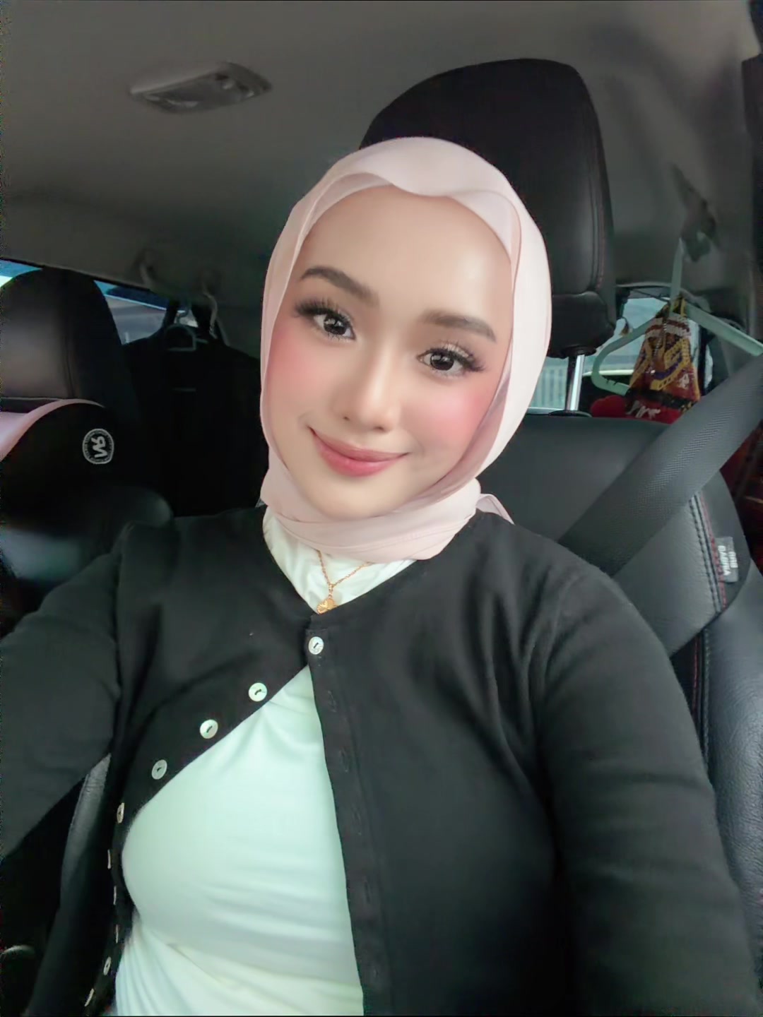 @afeesyaa