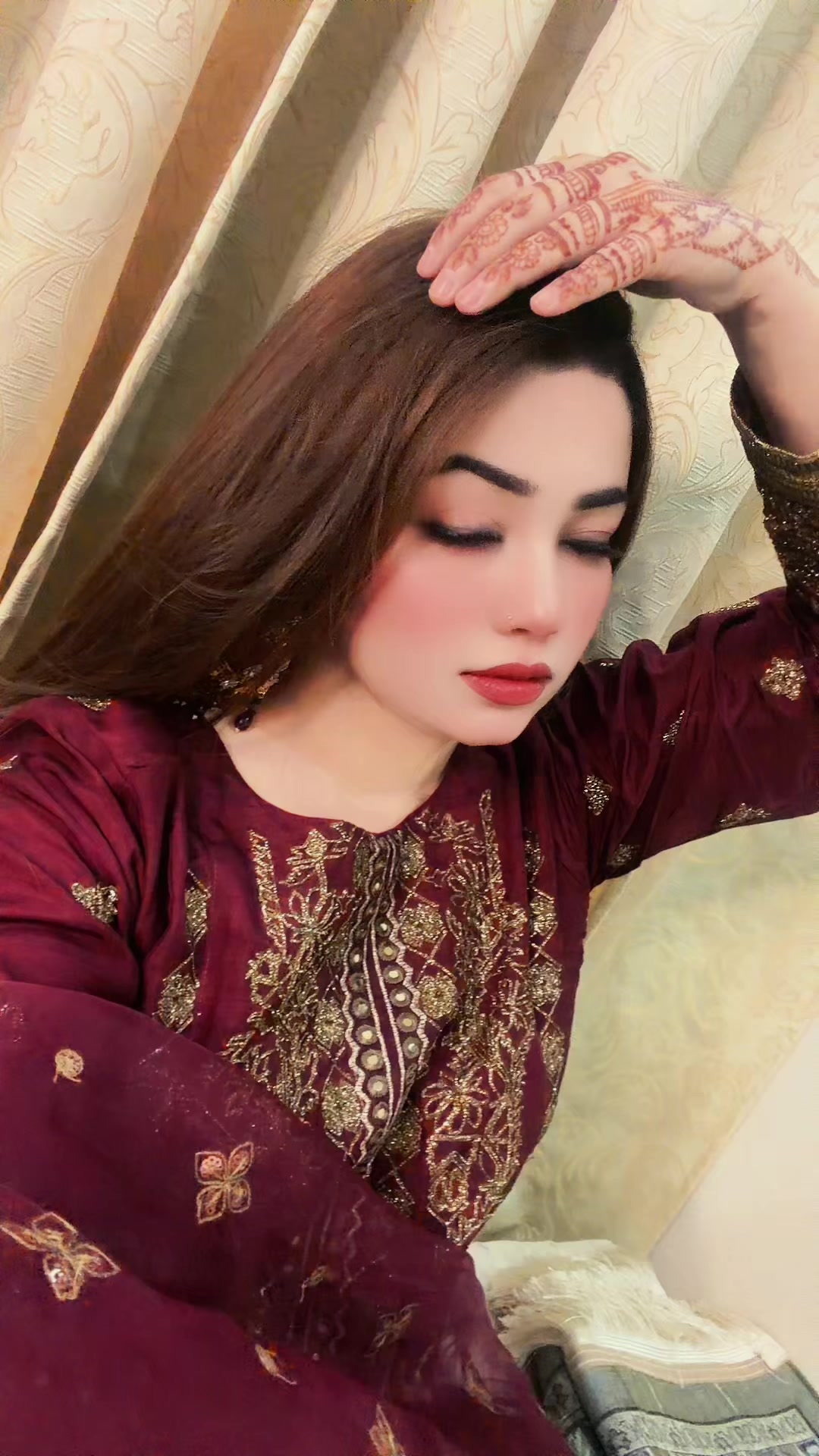 @Lovely Khan 🥀