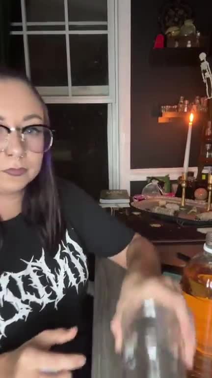 @TheSpicyCaps 🦇