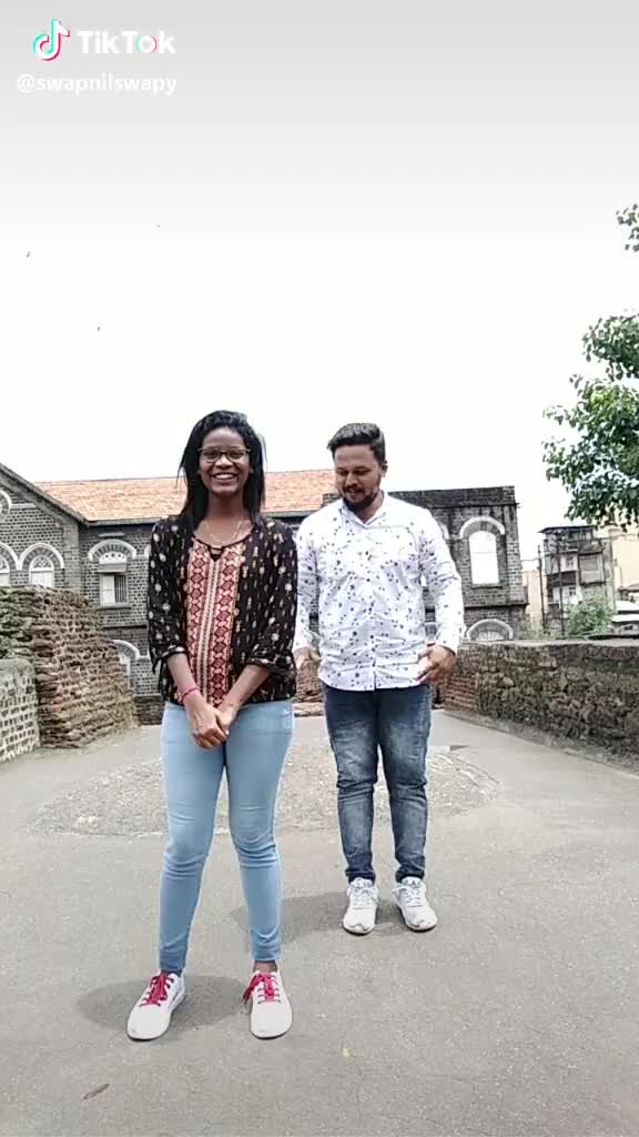 @Mumbai pune couple