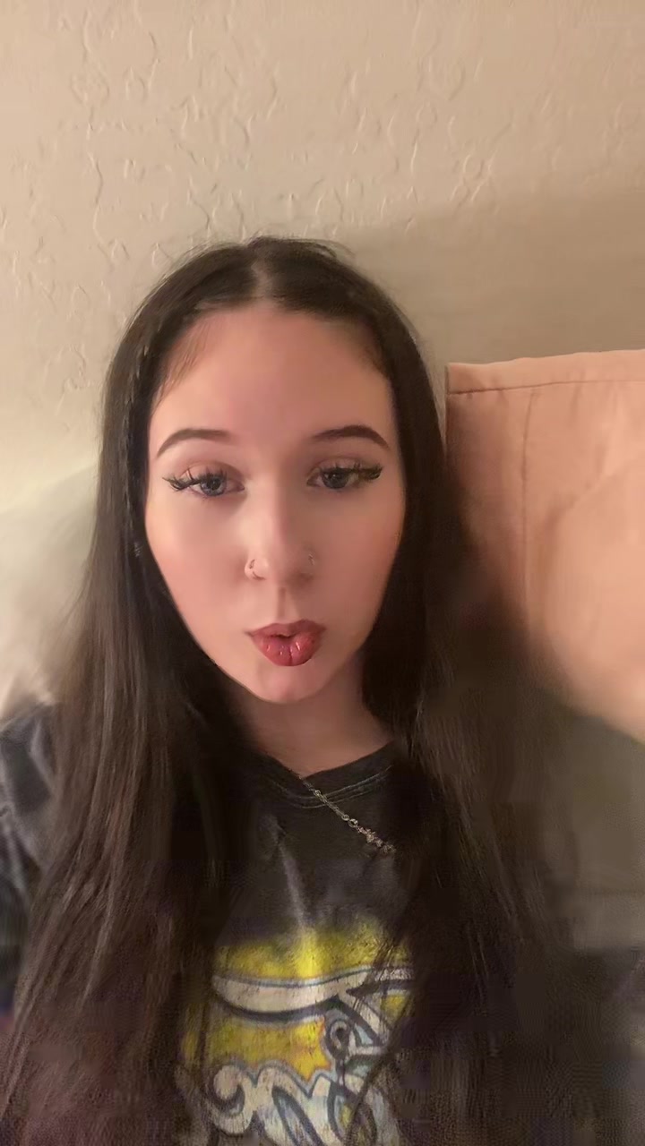 @Trapqueenlivss