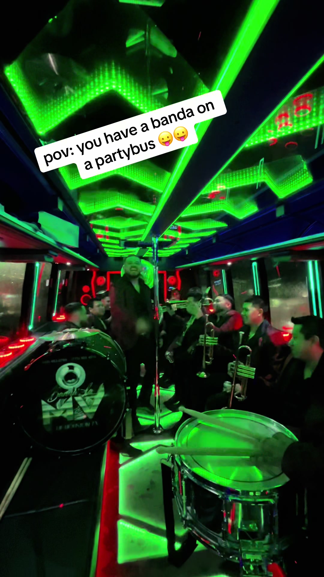 @HOUSTONLUXPARTYBUS