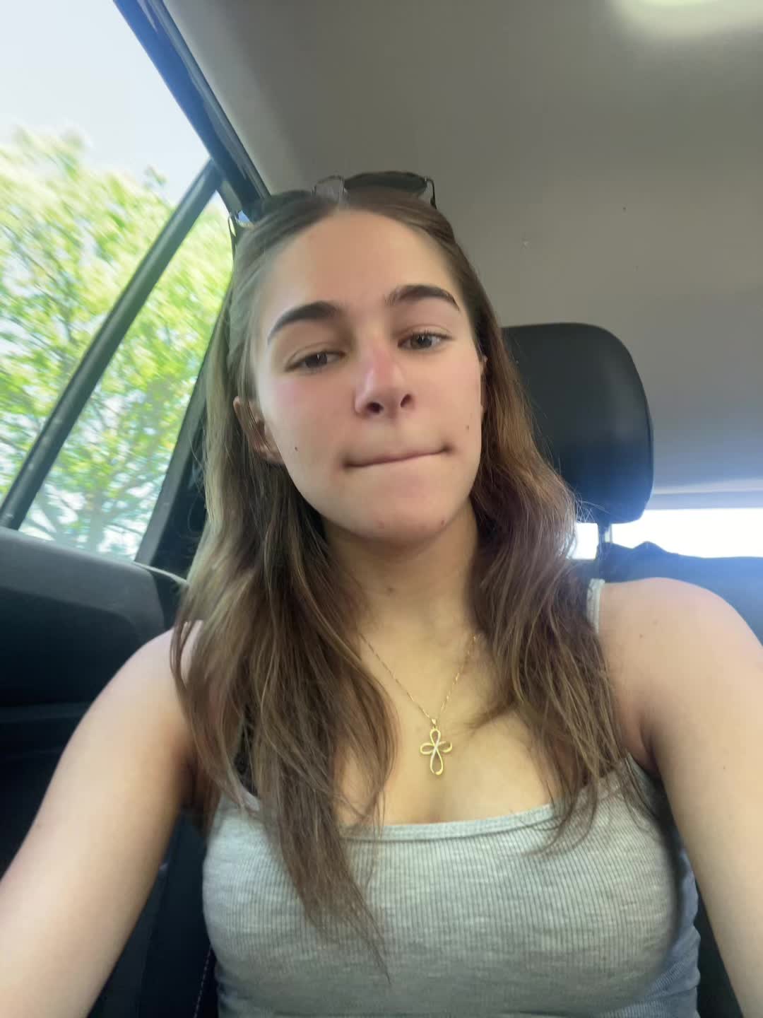 @Mia