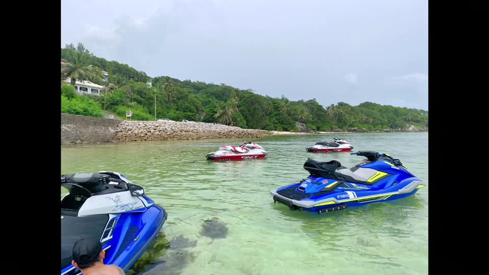 @Jetski_Sey