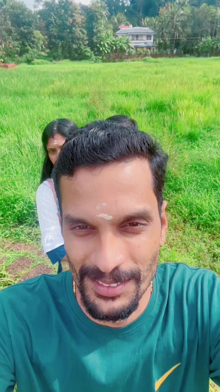 @Swetha Shijith👨👩👧