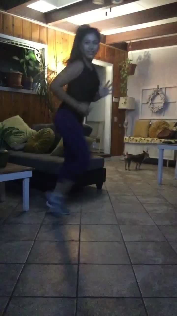 @Victoria Sanchez