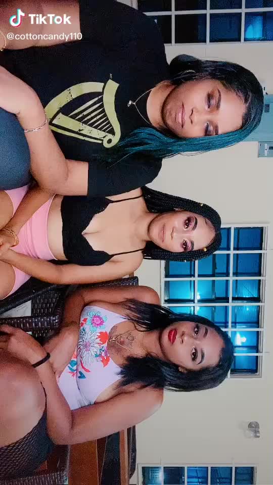 @PynkDolly