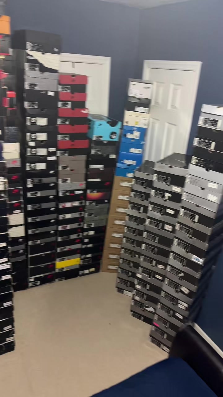 @Moneymayeee