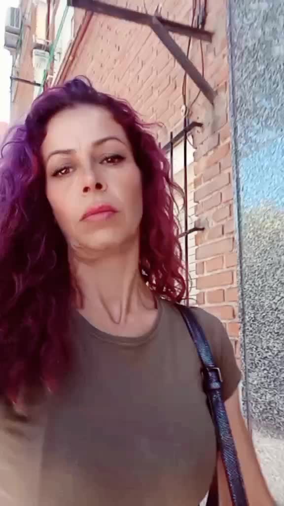 @holahello