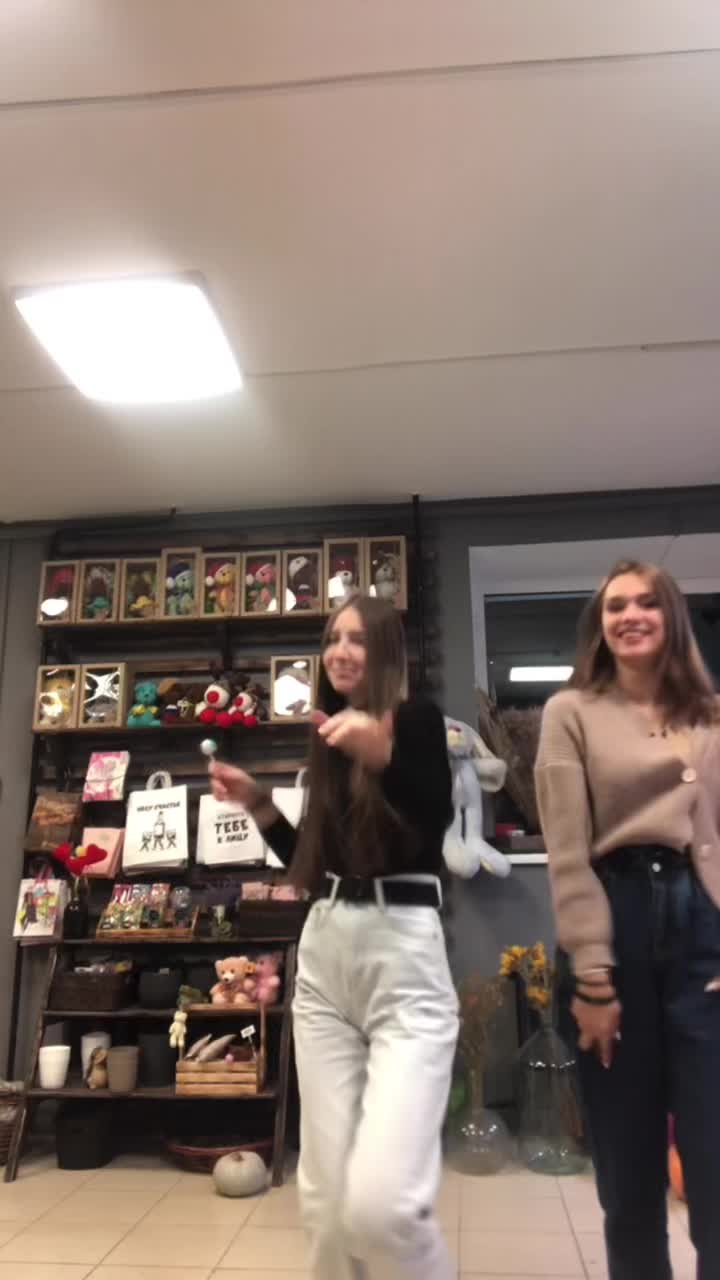@𝒟𝒾𝒶𝓃𝑜𝒸𝒽𝓀𝒶