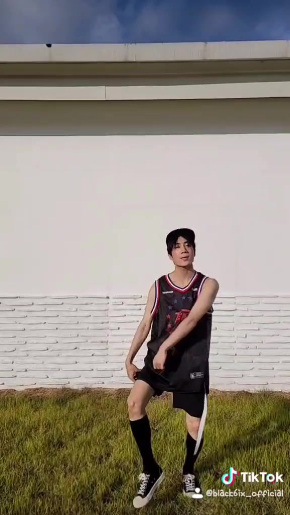 @BLACK6IX_OFFICIAL