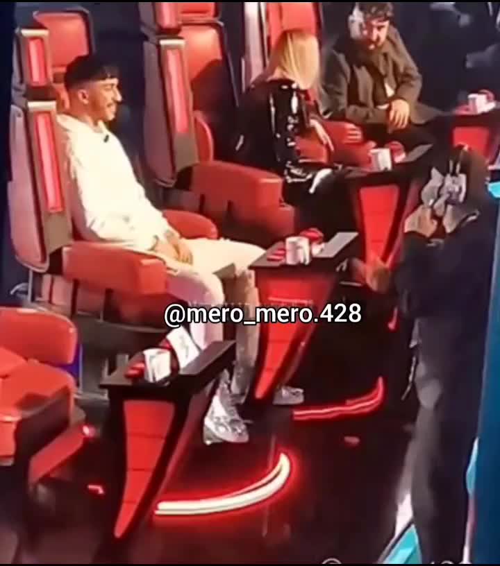 @Mero428