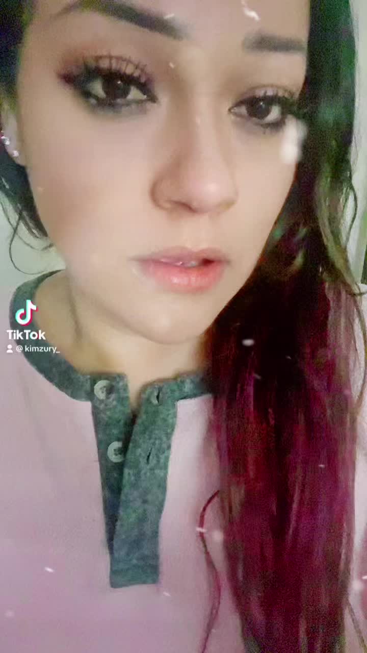 @Kimzury